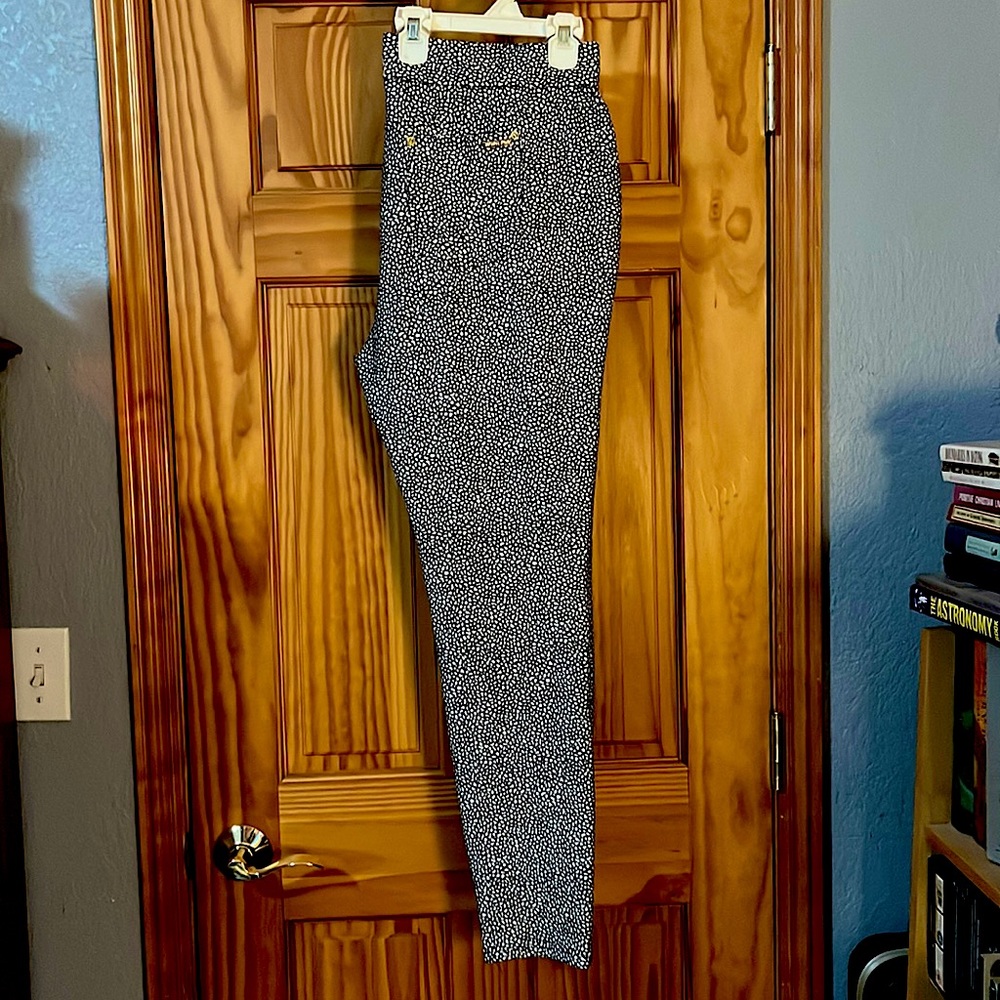 Cute Michael Kors legging/pants in great condition